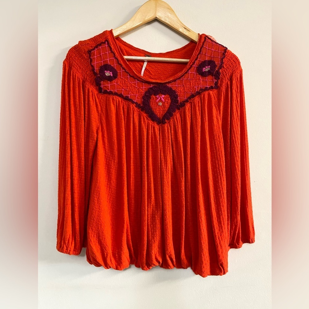 Free People Begonia Embroidered Boho Top Blouse medium - Picture 2 of 8